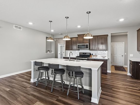 4th image of 6029 Idsen Ave S