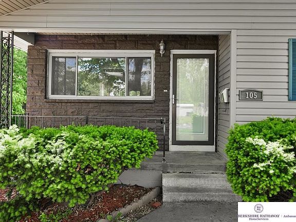3rd image of 105 E 28th Ave