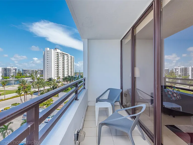 3505 S Ocean Dr #504 — Photo 24