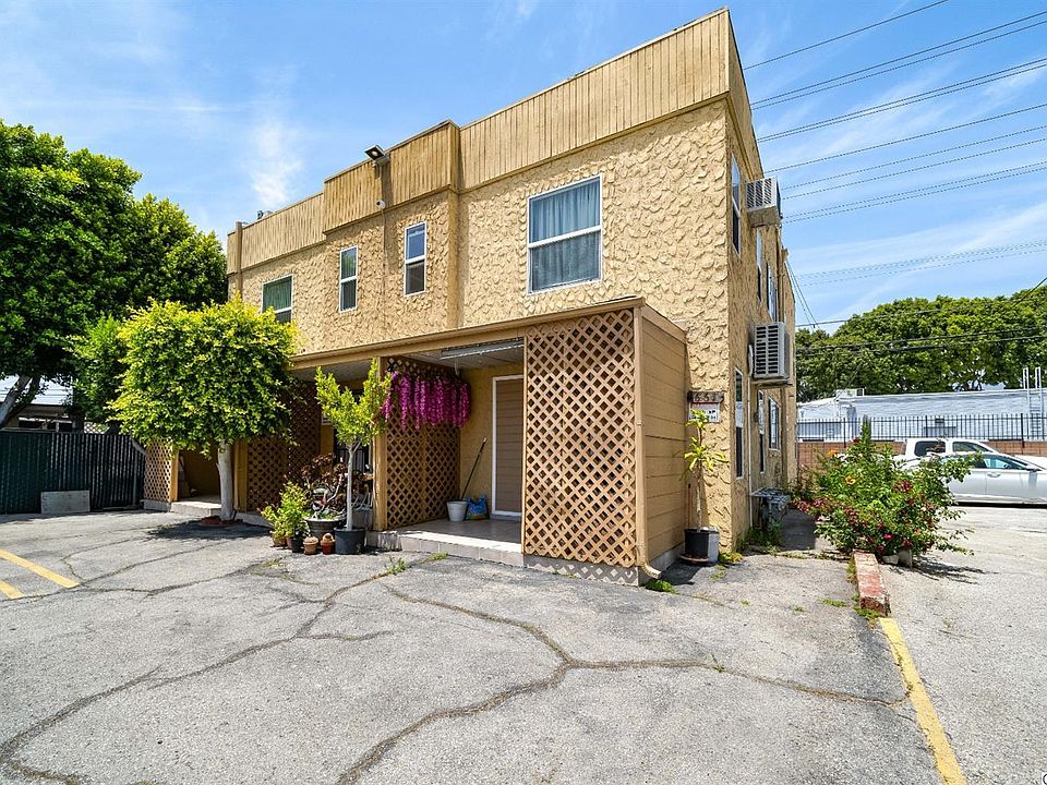 1st image of 663 Ivy St