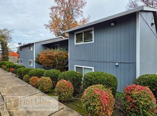 10058 SW Garrett St, Tigard, OR 97223