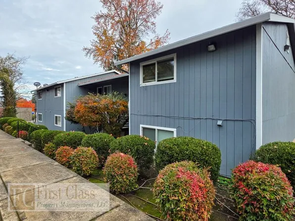 10058 SW Garrett St, Tigard, OR 97223