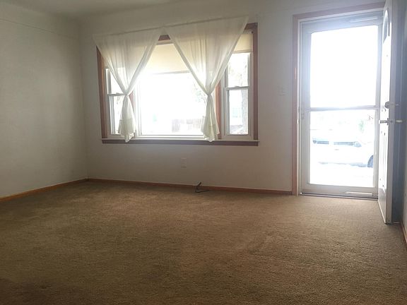 2nd image of 1423 Buckingham Ave