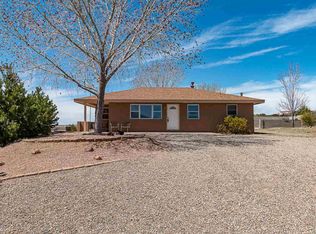 45 Vereda Corta, Santa Fe, NM 87507