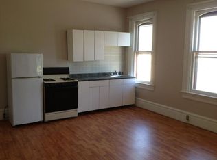 743 Bluff St #2, Dubuque, IA 52001