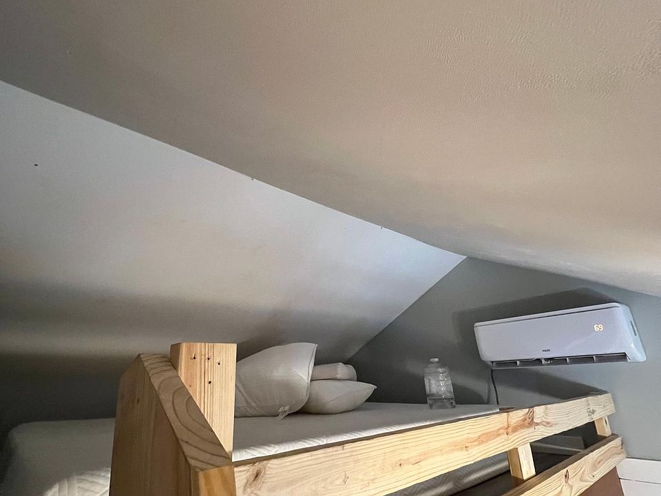 2nd image of 434 Cole St #1