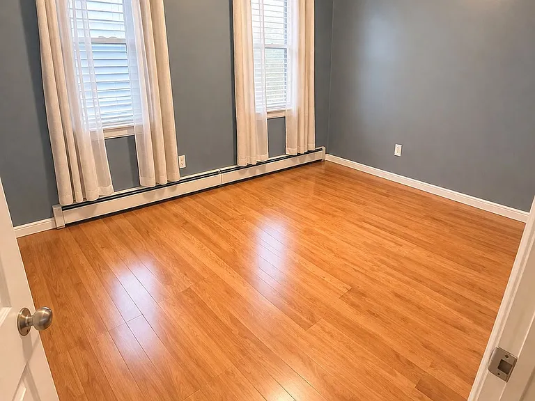142 Johnson Ave — Photo 5