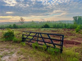 8 & 9 Pickens Dr, Pendleton, SC 29670