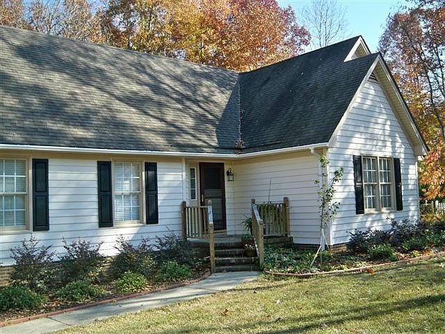 2nd image of 1803 Acorn Ridge Rd
