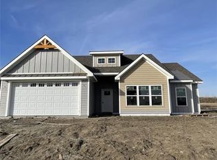 303 Lykins Ln, Cameron, MO 64429