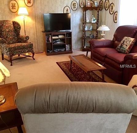 3rd image of 21 N Flora Vista St