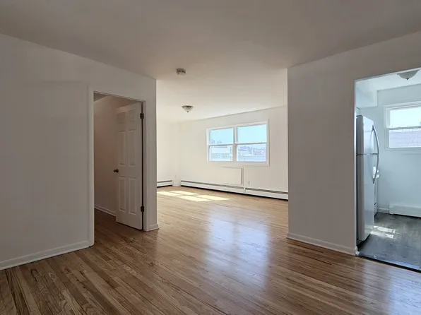 2740 Johnson Avenue 2 image 1 of 8