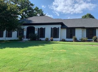 135 Broadmeadow Cv, Roswell, GA 30075