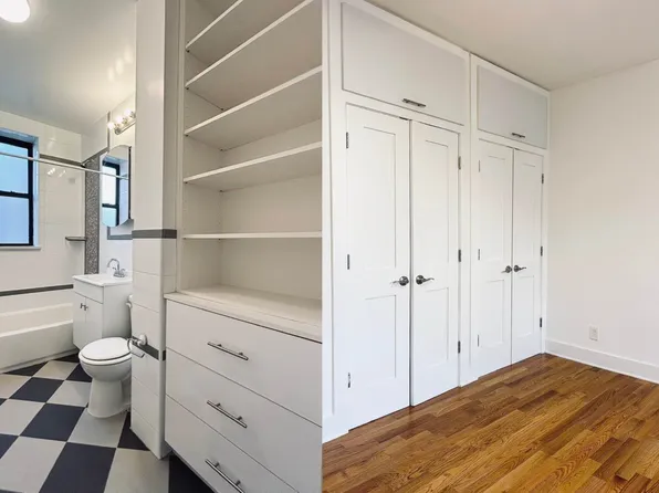 43-31 45th Street image 2 of 4