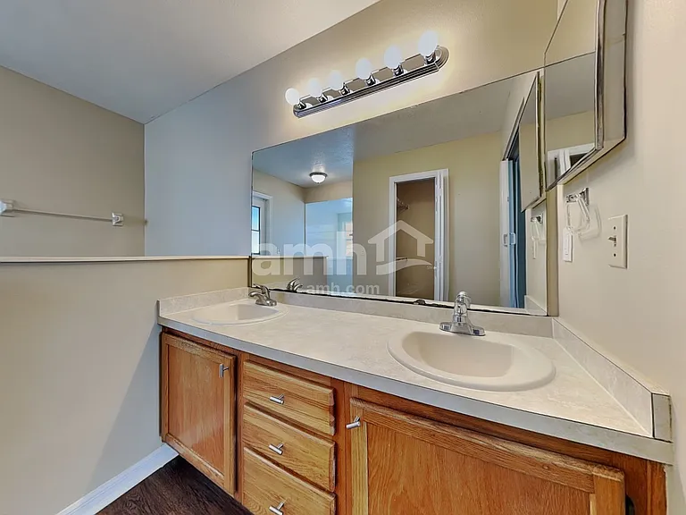 1056 Condor Pl — Photo 13