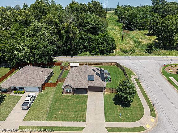 4th image of 6330 Clay Ave