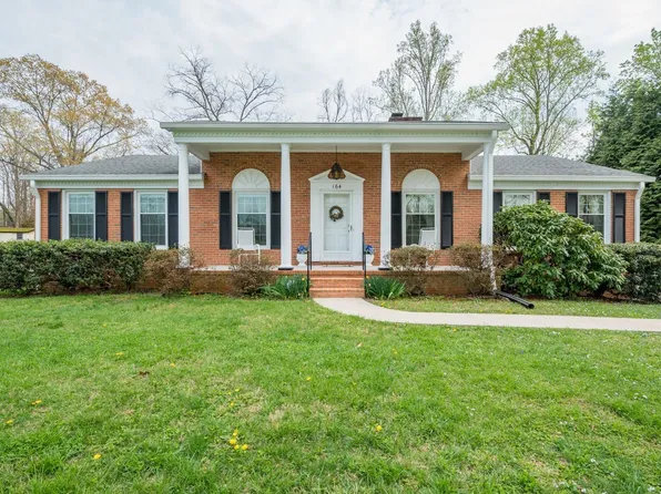 164 Lake Forest Dr, Lynchburg, VA 24502