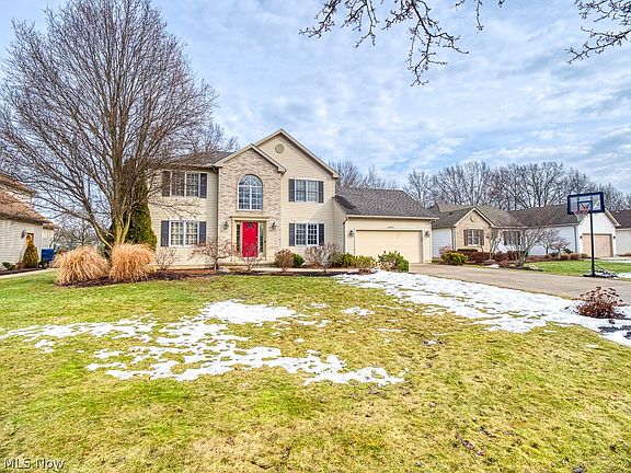 3rd image of 28580 Glen Hollow Ln