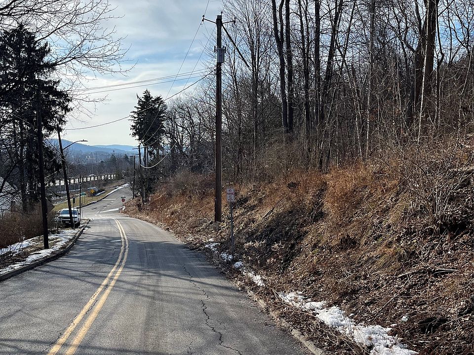 1st image of 1 Ridge St