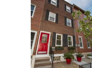 1811 Carpenter St, Philadelphia, PA 19146