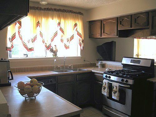 3rd image of 1406 N Park Ridge Dr