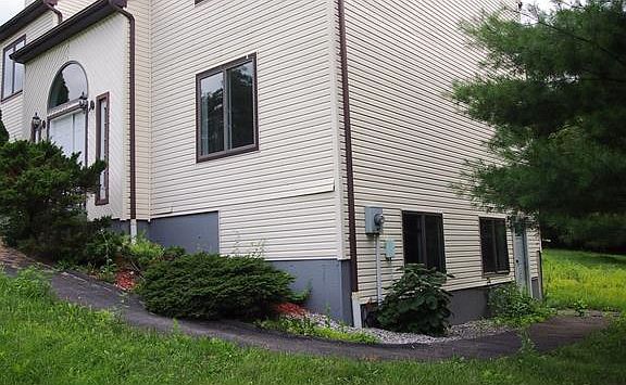 3rd image of 1 Mill Ct