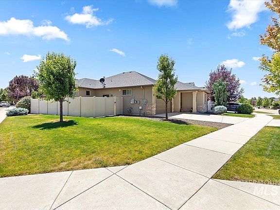2nd image of 3495 E Girdner Dr