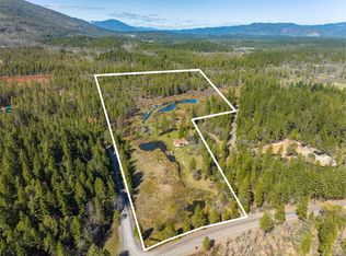 124 Airport Dr, Cave Junction, OR 97523