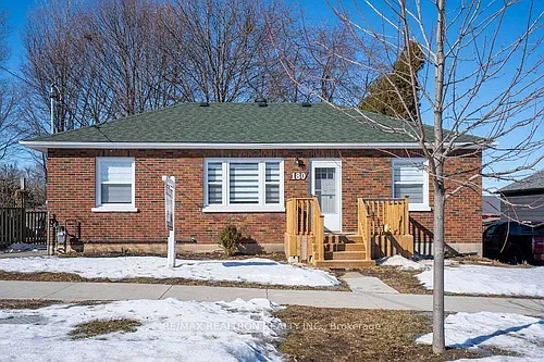 180 Hibbert Ave Photo 1