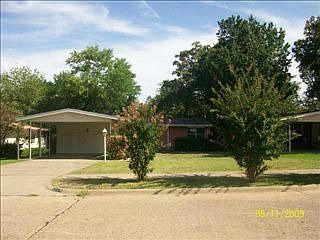 1st image of 2929 Seymour Dr