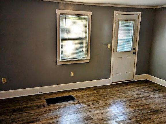 5th image of 173 Hyde Ave Unit 1