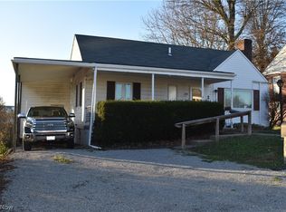 228 S Marietta St, Saint Clairsville, OH 43950