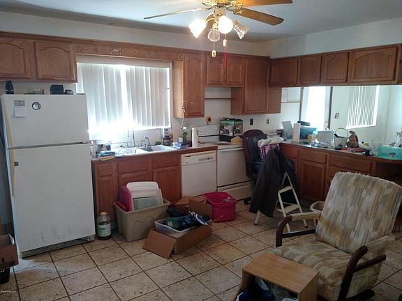 5th image of 4495 Gray Ave