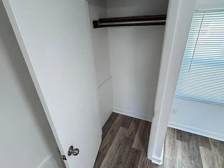 1827 California Ave — Photo 24