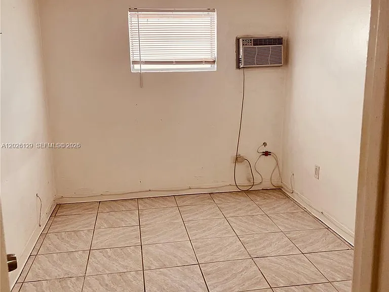 1445 NW 16th Ave #1447 — Photo 5