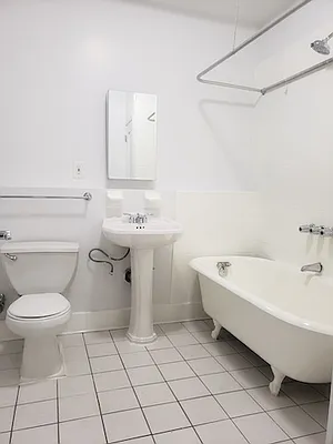 Rented by City Connections Realty | media 24