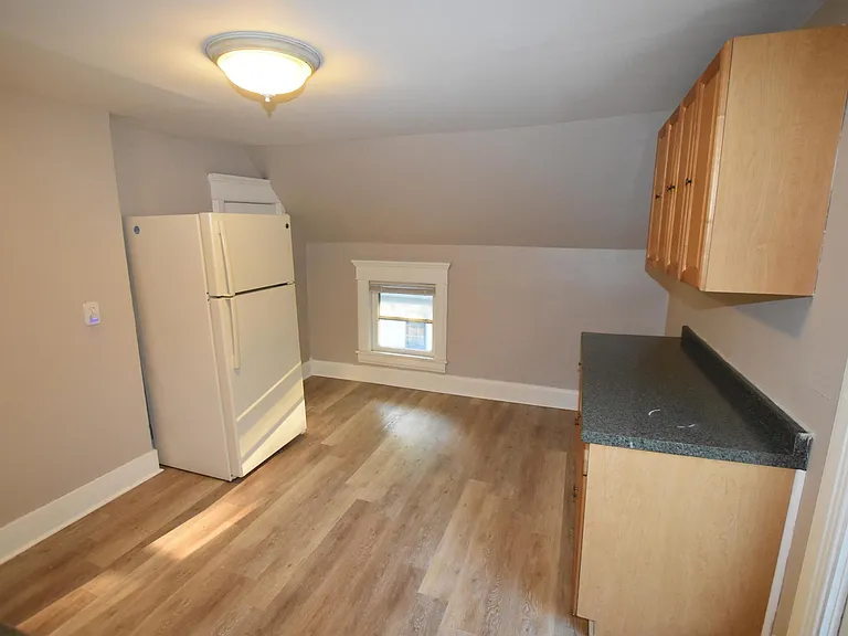 338 Marion Ave #2 — Photo 20