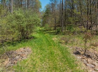 Hope Rd NW, Mineral City, OH 44656