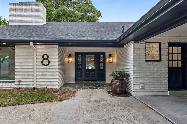 8 Park Island Dr — Photo 3
