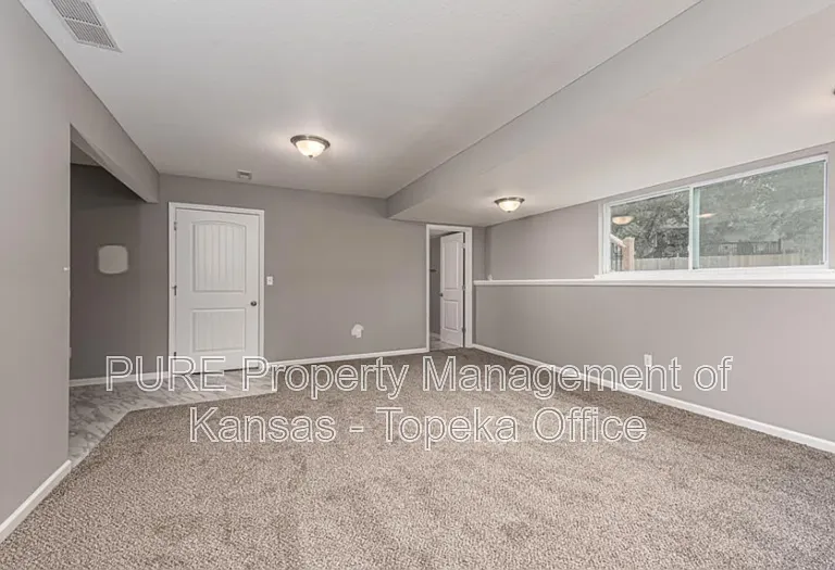 4766 Lakecrest Dr — Photo 15