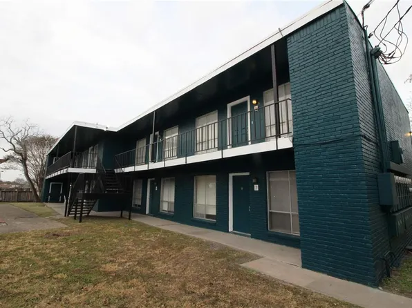 3233 S Staples St APT 1, Corpus Christi, TX 78411