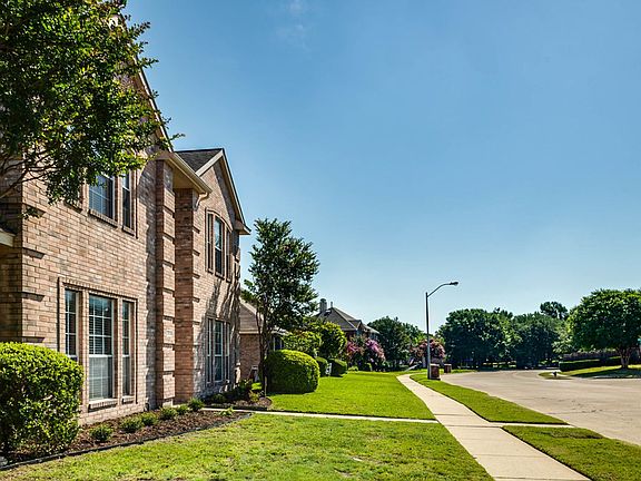 2nd image of 2818 Cheverny Dr