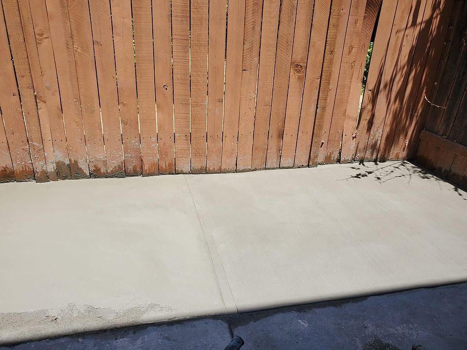 1st image of 851 S Mollison Ave Unit 25