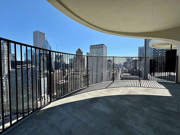 5th image of 300 N State St APT 4332