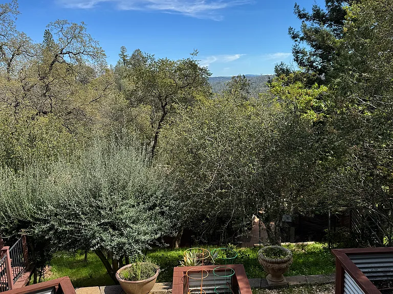 130 Toyon Dr #A — Photo 2