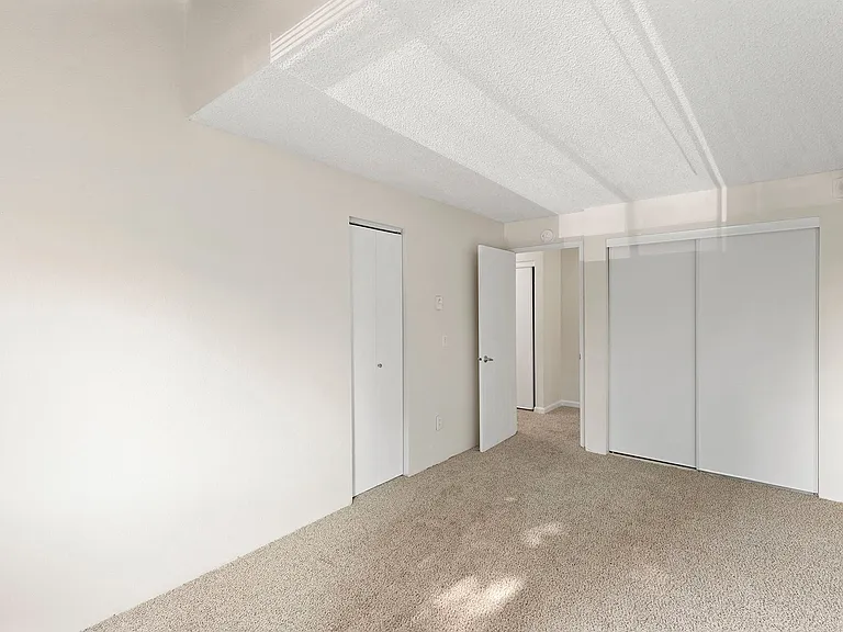 Waterbrook Loft and Apartments — Photo 14