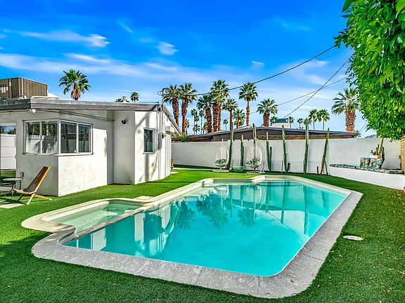 2nd image of 1655 Tamarisk Rd