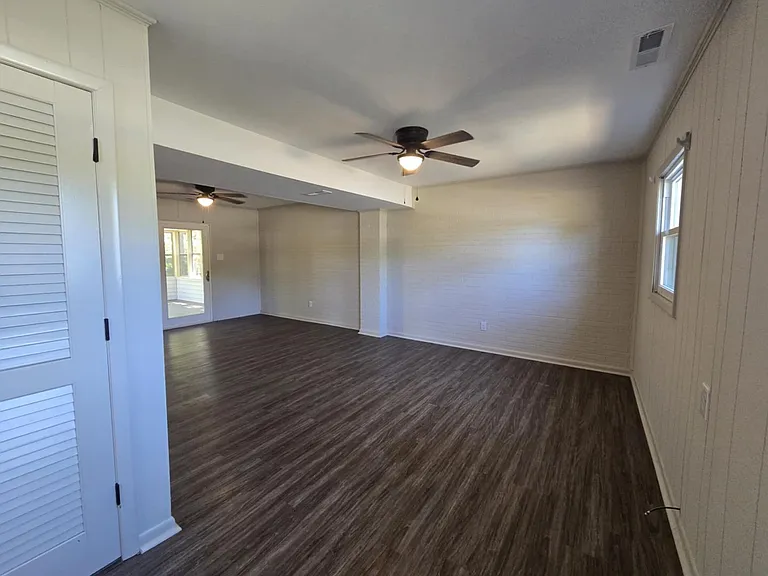 1819 Cawdor Dr — Photo 20