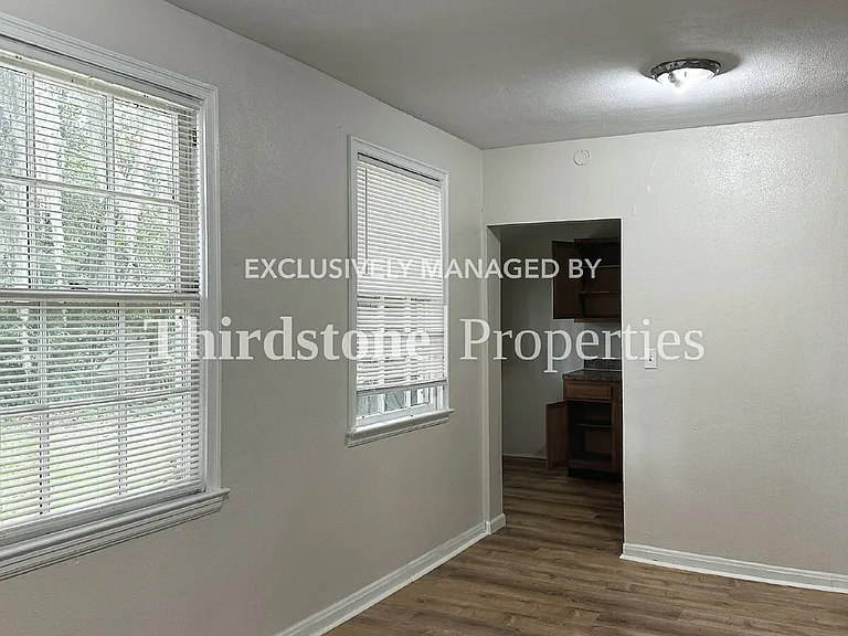 7959 Concord Blvd W — Photo 8