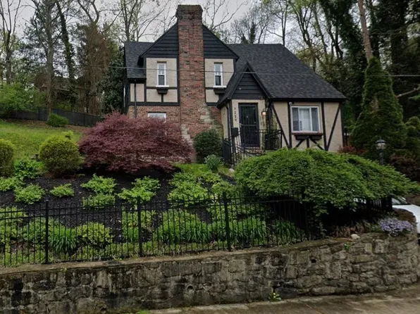 1229 Edgewood Dr, Charleston, WV 25302